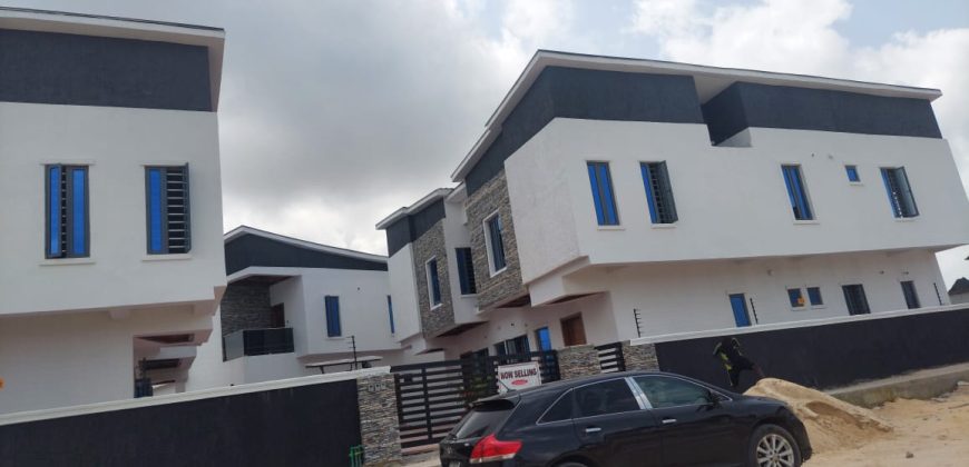 For Sale: 4 units of 4 bedroom semi-detached duplexes and 2 units of fully detached duplexes